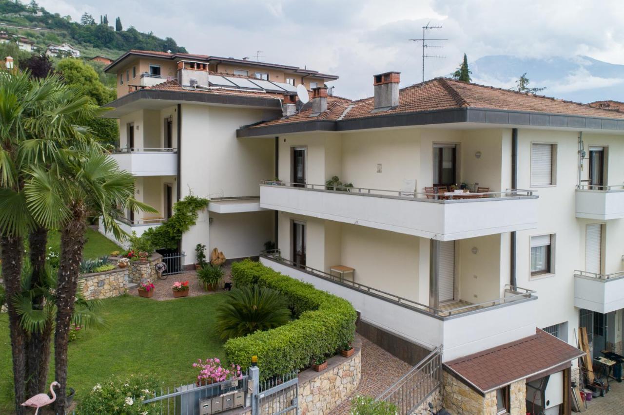 Apartments Leonardi Riva del Garda Exterior photo